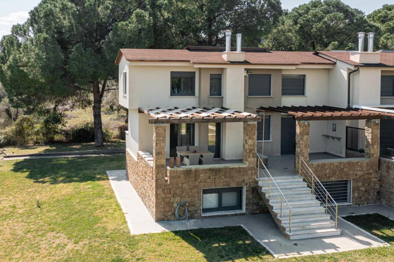 #Flh - Amalthia & Αthena Beachfront Houses In Pefkohori מראה חיצוני תמונה