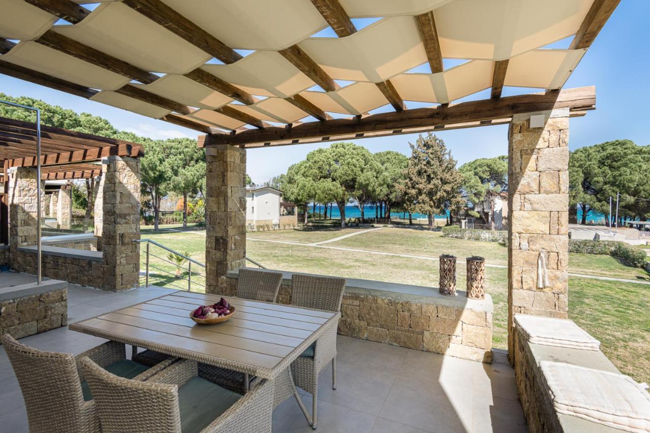 #Flh - Amalthia & Αthena Beachfront Houses In Pefkohori מראה חיצוני תמונה